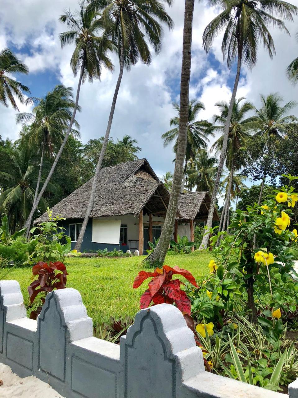 Mafia Kivulini Lodge Mafia Island Esterno foto